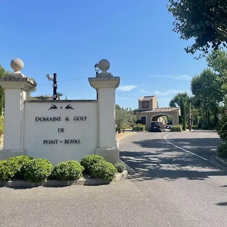Maison De Gamme Dans Le Golf De Pont Royal Villa Mallemort